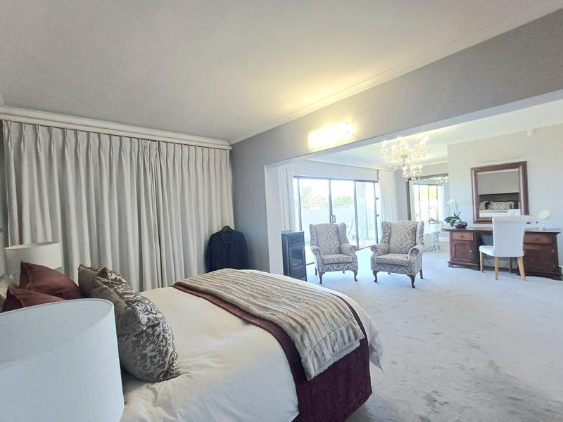 5 Bedroom Property for Sale in Welgemoed Western Cape